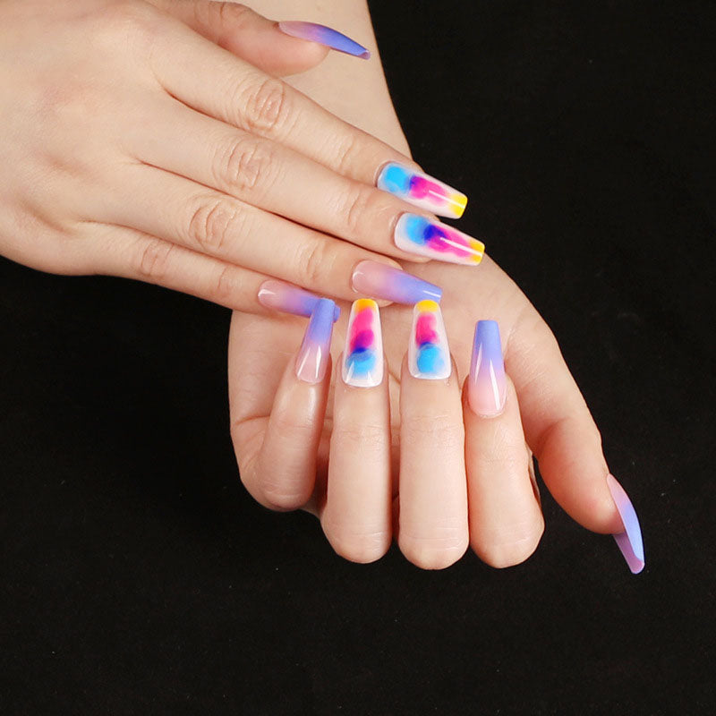 Fake Nails, Finished Cross-Border Transmission