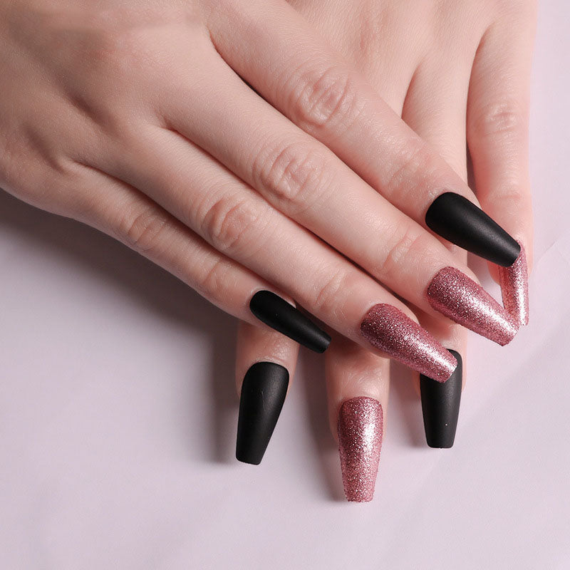 Fake Nails, Finished Cross-Border Transmission